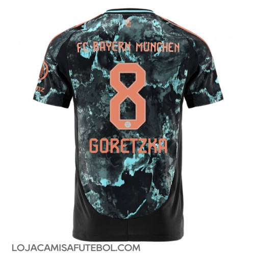 Camisa de Futebol Bayern Munich Leon Goretzka #8 Equipamento Secundário 2024-25 Manga Curta